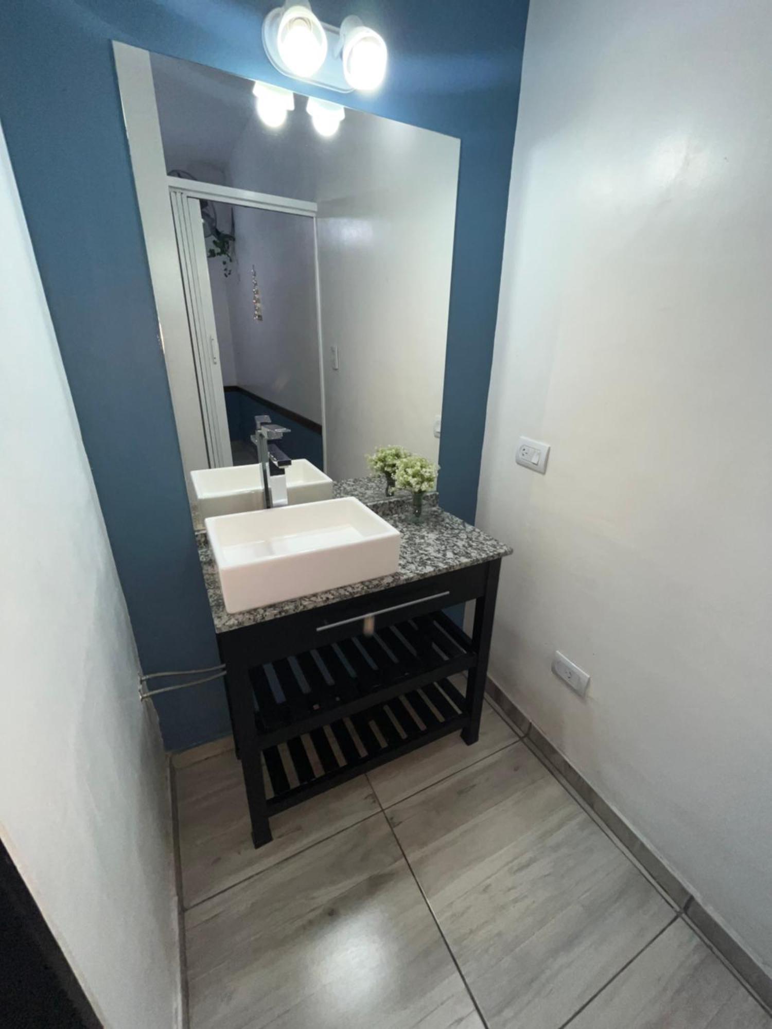 Departamento Espana A 3 Cuadras Plaza Independencia ميندوزا المظهر الخارجي الصورة